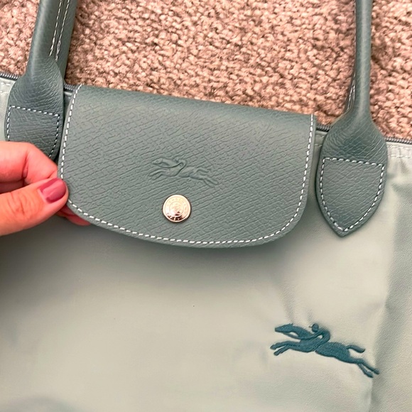 Longchamp Medium Le Pliage Nylon Shoulder Tote - Picture 8 of 12